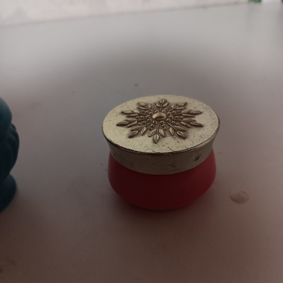 !*3 Vintage Avon Cream Sachet .66 oz Decorative Jars - Picture 3 of 4